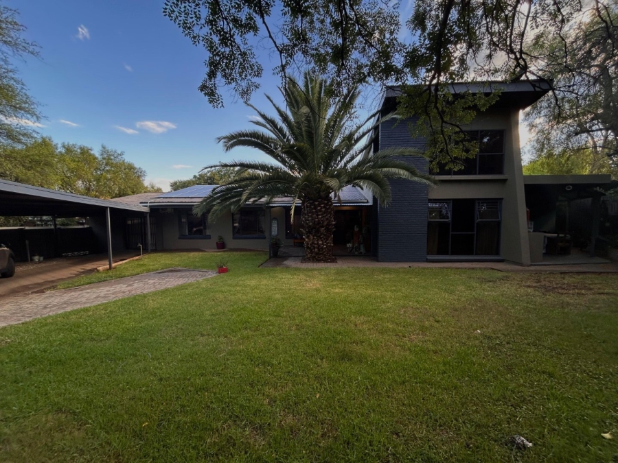 4 Bedroom Property for Sale in Dan Pienaar Free State